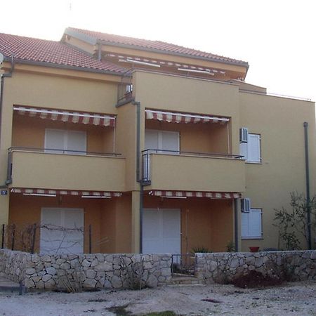 Apartments Jtv Simuni Kolan Kültér fotó