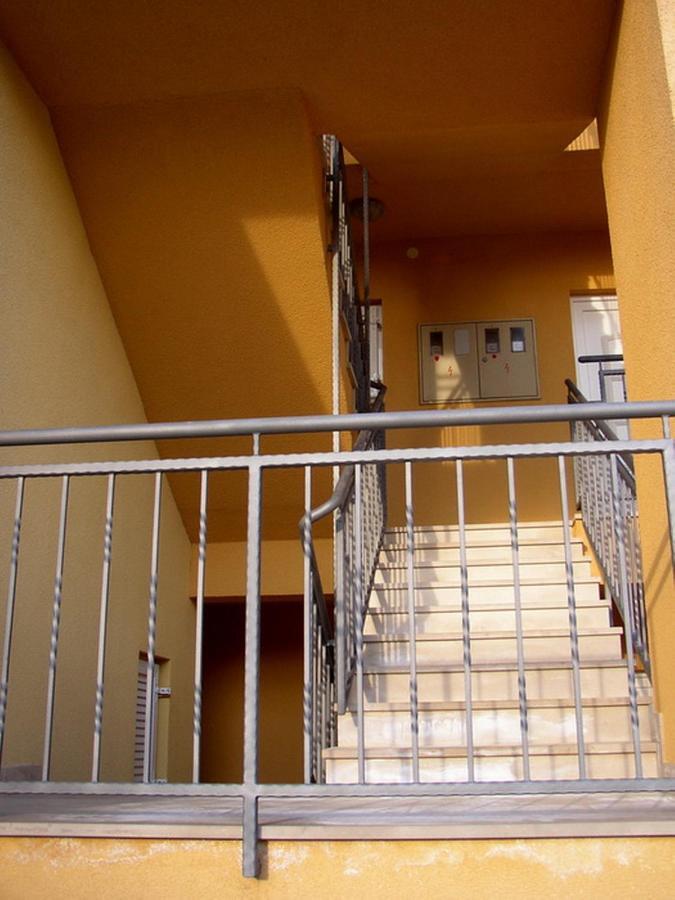Apartments Jtv Simuni Kolan Kültér fotó