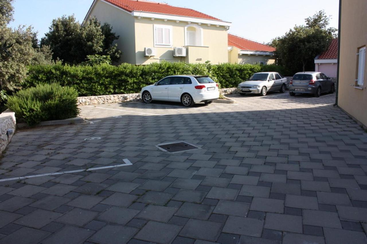 Apartments Jtv Simuni Kolan Kültér fotó